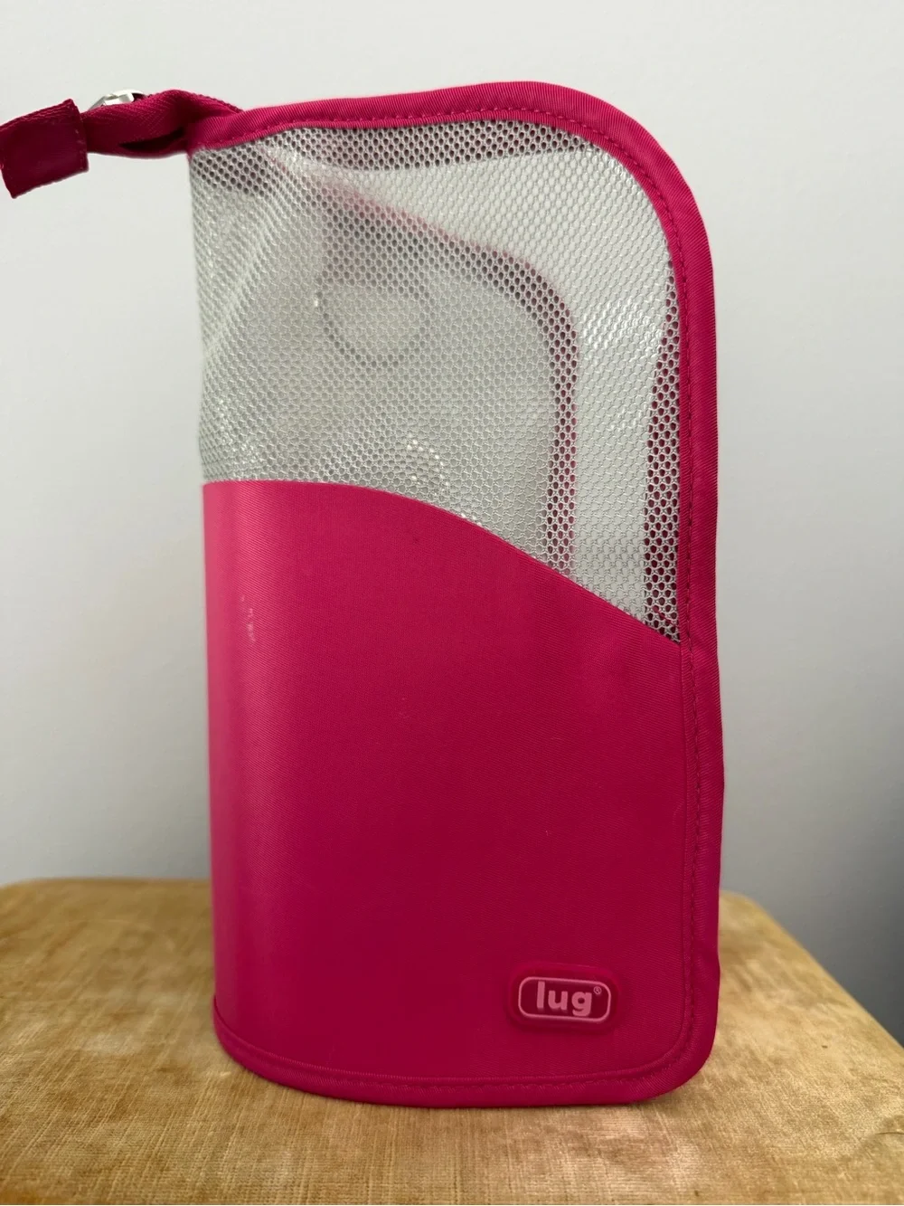 Lug Canoe Make-up brush travel case